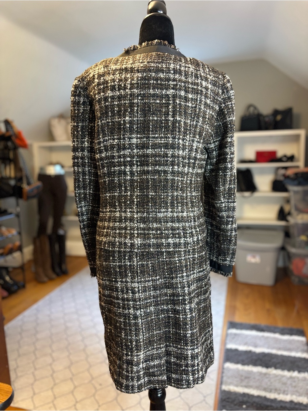 BROOKS BROTHERS Tweed Skirt Suit Set Black Cream Bouclé Fringe Trim  Sz 10/12 - Picture 7 of 7